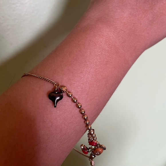 Adorable Betsey Johnson Gold and Red Crab Bracelet and Adjustable Ring - Picture 5 of 11